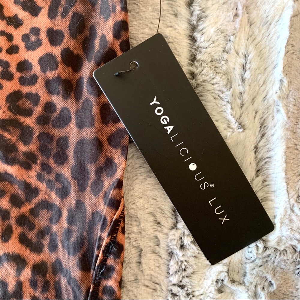 Cheetah print Yogalicious cropped workout tank top - Picture 7 of 10